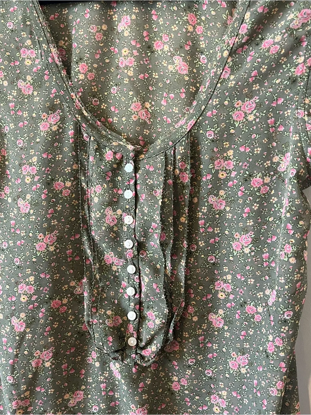 Mudd Olive Button-Front Ruffle Blouse - Pink Floral - Picture 3 of 6